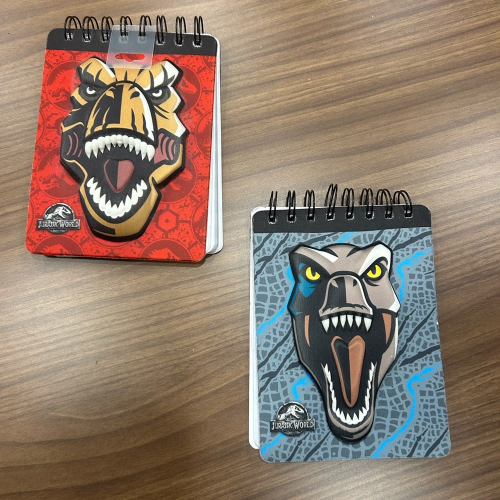 Jurassic World Dinosaur Notebooks
Really Cool!! 3D